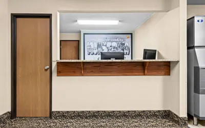 Photo 3 - Super 8 by Wyndham Alexandria MN