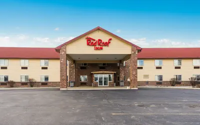 Photo 2 - Red Roof Inn Auburn