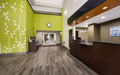 Photo 3 - Sleep Inn & Suites Valdosta Mall Area