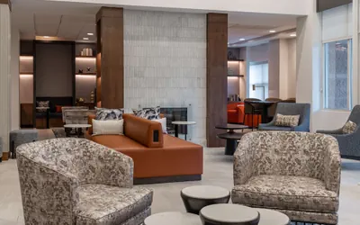 Photo 4 - Hilton Garden Inn Arlington/Courthouse Plaza