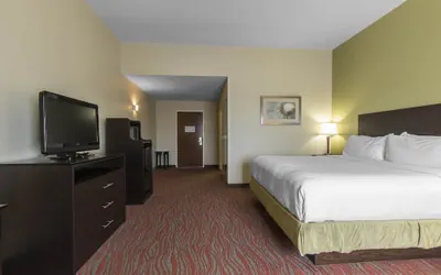 Photo 5 - Holiday Inn Express Hotel & Suites Cullman by IHG