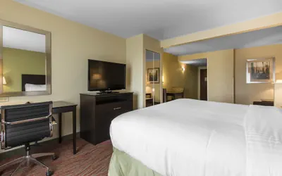 Photo 3 - Holiday Inn Express Hotel & Suites Cullman by IHG