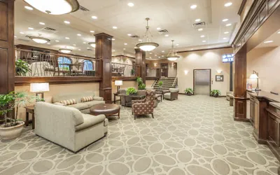 Photo 2 - The Elms Hotel