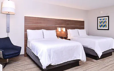 Photo 3 - Holiday Inn Express Hotel & Suites Mount Pleasant by IHG