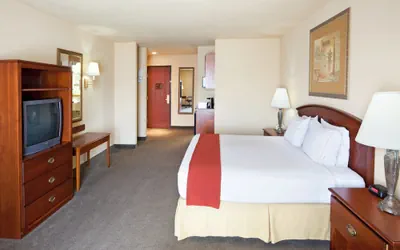 Photo 5 - Holiday Inn Express Hotel & Suites Kerrville by IHG
