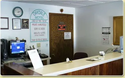 Photo 3 - Oakdale Motel