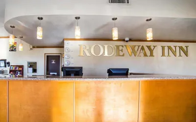 Photo 5 - Rodeway Inn at Lake Powell