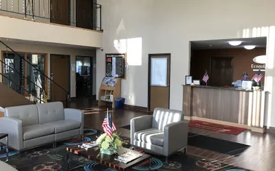 Photo 3 - Econo Lodge La Crosse North