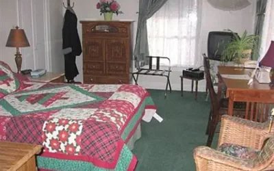 Photo 5 - Olde Judge Mansion
