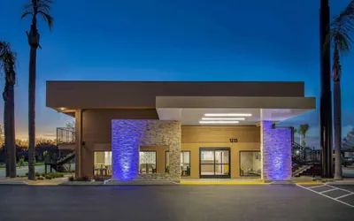 Photo 2 - Days Inn by Wyndham Merced / Yosemite Area