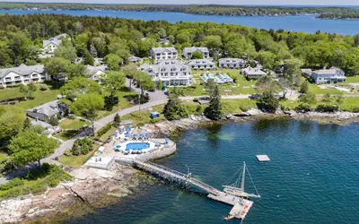 Photo 2 - Spruce Point Inn