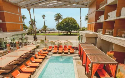Photo 2 - Shore Hotel