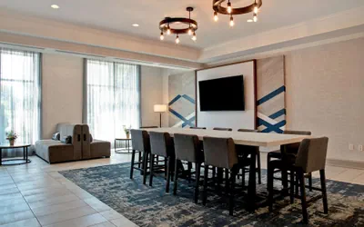 Photo 2 - Hilton Garden Inn Kansas City