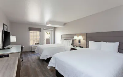 Photo 4 - Hampton Inn & Suites Hermosa Beach