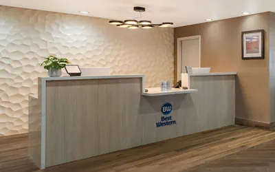 Photo 3 - Best Western Bellemont Shadow Mountain Inn