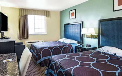 Photo 5 - Super 8 by Wyndham Sacramento/Florin Rd