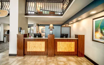 Photo 3 - La Quinta Inn & Suites by Wyndham Cocoa Beach Oceanfront