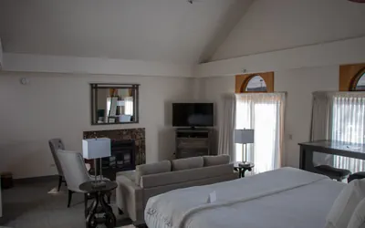 Photo 4 - Lone Tree Golf Club And Hotel