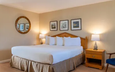 Photo 5 - Port Inn and Suites Portsmouth, an Ascend Collection Hotel