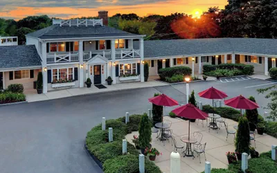 Port Inn and Suites Portsmouth, an Ascend Collection Hotel