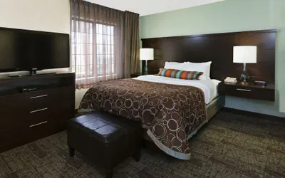 Photo 5 - Staybridge Suites South Springfield by IHG
