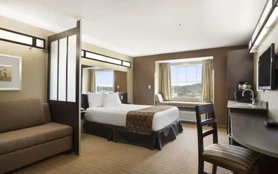 Photo 5 - Microtel Inn & Suites by Wyndham Cambridge