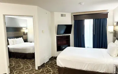 Photo 5 - MainStay Suites Madison Airport
