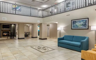Photo 4 - Best Western Watertown Inn and Suites