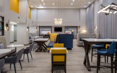 Photo 3 - Hampton Inn & Suites Agoura Hills
