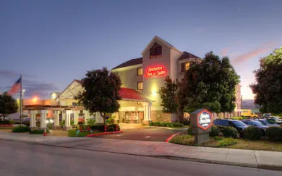 Photo 2 - Hampton Inn & Suites San Francisco-Burlingame-Airport South