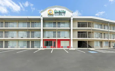 Photo 2 - Quality Inn Lexington