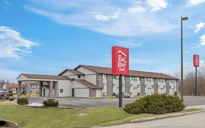 Photo 2 - Red Roof Inn Ames