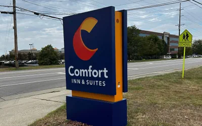 Photo 2 - Comfort Inn & Suites West Chester - North Cincinnati