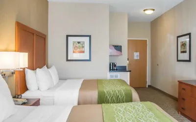 Photo 4 - Comfort Inn & Suites West Chester - North Cincinnati