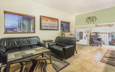 Photo 5 - Travelodge by Wyndham Loveland/Fort Collins Area