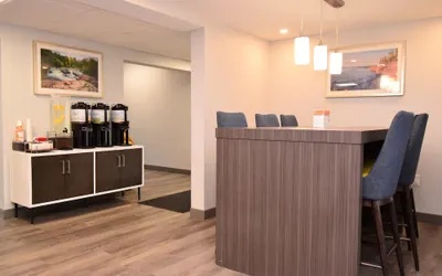 Photo 4 - Quality Inn Marquette