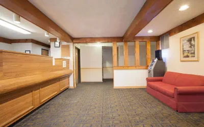 Photo 3 - Super 8 by Wyndham Oneonta/Cooperstown