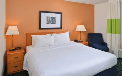 Photo 3 - Fairfield Inn & Suites Charleston North/University Area