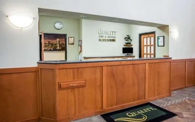 Photo 5 - Quality Inn & Suites Federal Way - Seattle