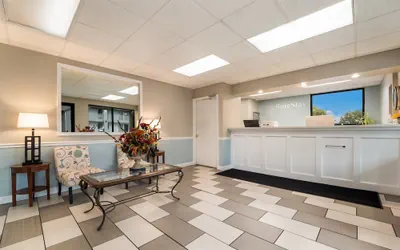 Photo 2 - SureStay Hotel by Best Western Columbus Downtown
