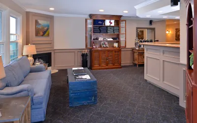 Photo 5 - Sand Pebbles Inn