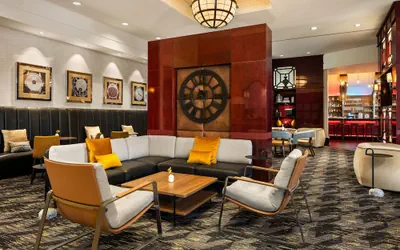 Photo 4 - Sheraton Overland Park Hotel at the Convention Center