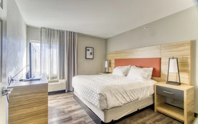 Photo 3 - Candlewood Suites New Bern by IHG