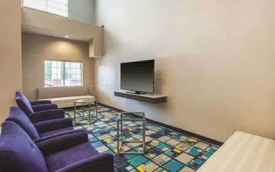 Photo 5 - La Quinta Inn by Wyndham Richmond South