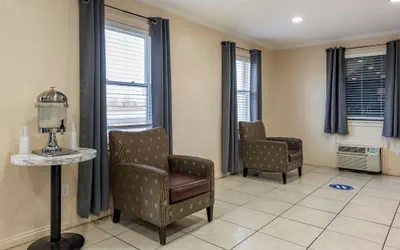 Photo 2 - Quality Inn & Suites Columbus West