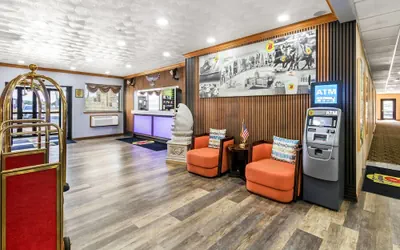 Photo 4 - Super 8 by Wyndham Uniontown PA