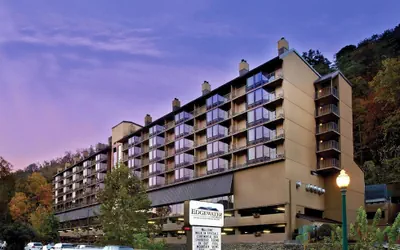Photo 2 - Edgewater Hotel - Gatlinburg