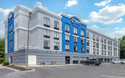 Photo 2 - Comfort Inn & Suites Voorhees/Mt. Laurel
