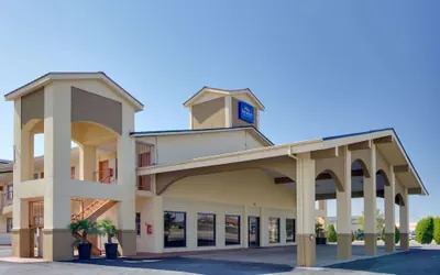 Photo 2 - Baymont by Wyndham Terrell