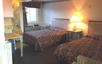 Photo 4 - Budget Inn North Stonington